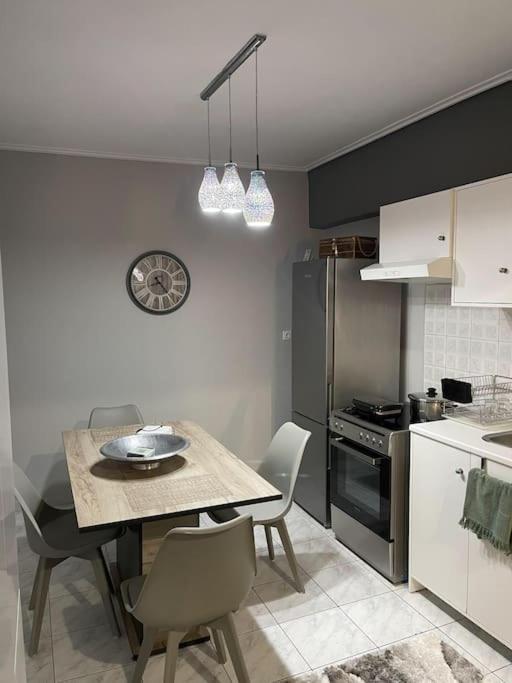 Central Modern Apartment ヴォロス エクステリア 写真