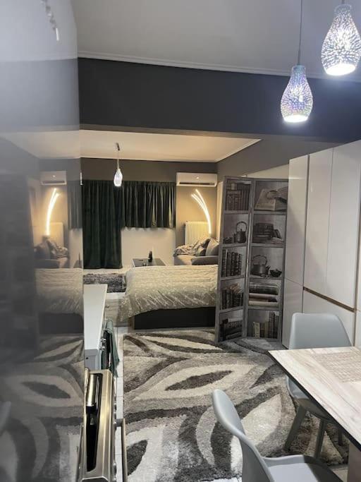 Central Modern Apartment ヴォロス エクステリア 写真