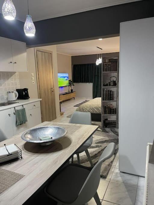 Central Modern Apartment ヴォロス エクステリア 写真
